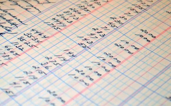 檢驗(yàn)現(xiàn)場(chǎng)的記錄該用手寫記錄還是電子記錄？